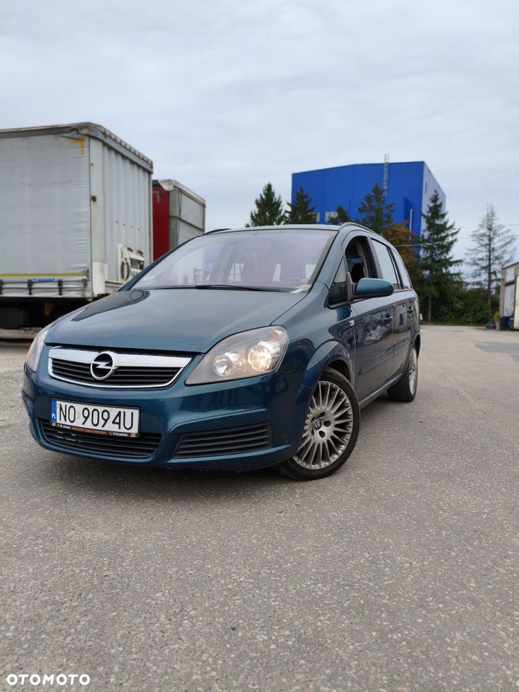 Opel Zafira - 1