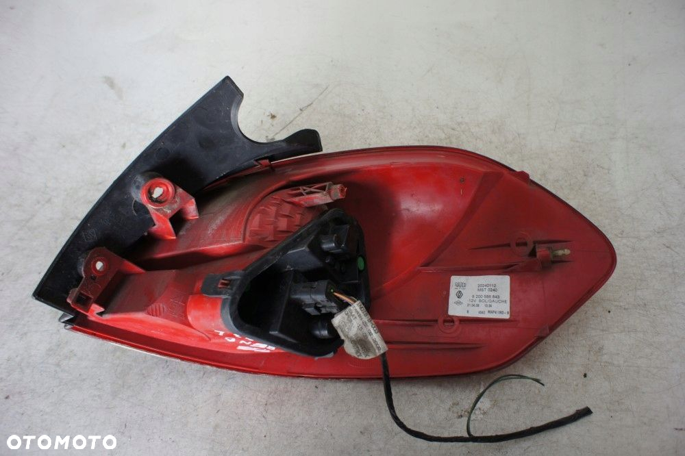 RENAULT CLIO III KOMBI LAMPA LEWY TYŁ - 4