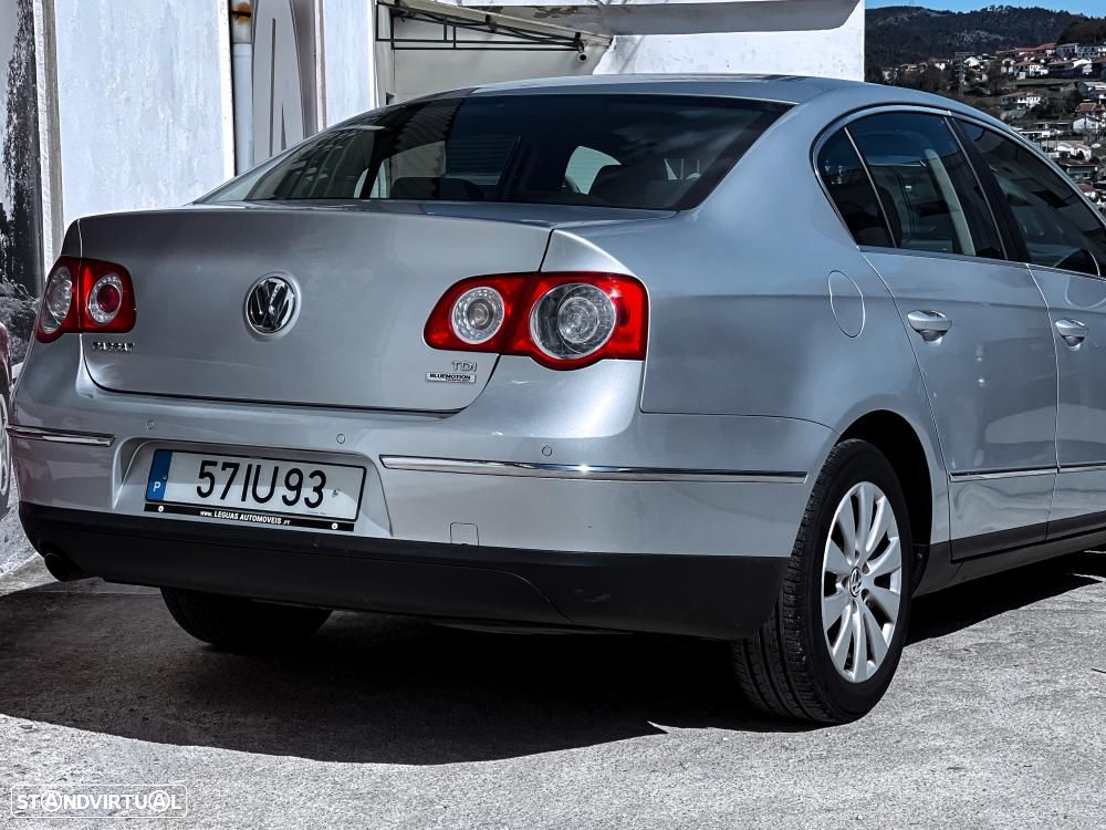 VW Passat 1.6 TDI BlueMotion - 5
