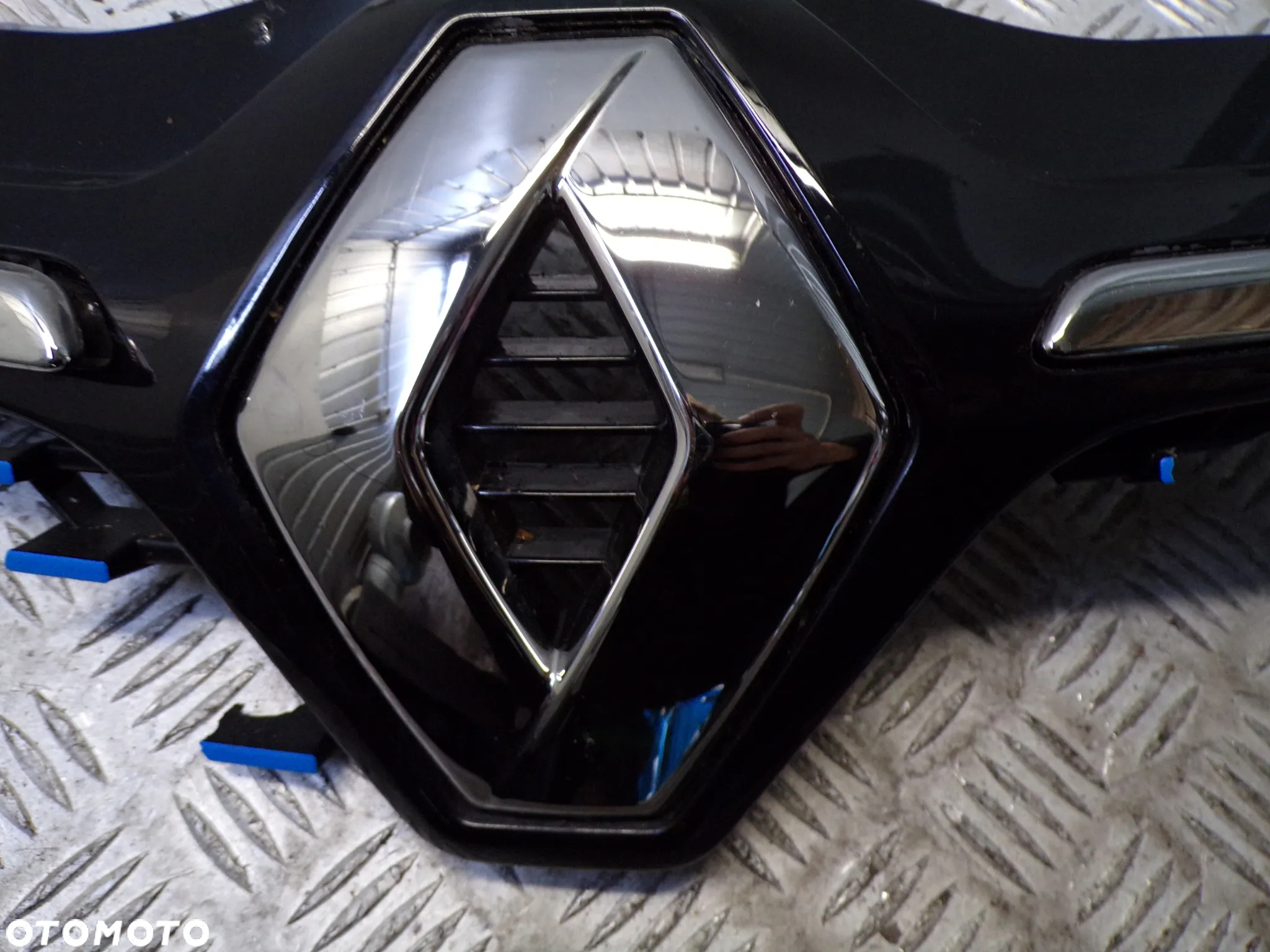 GRILL ATRAPA CHROM RENAULT TWINGO III - 3