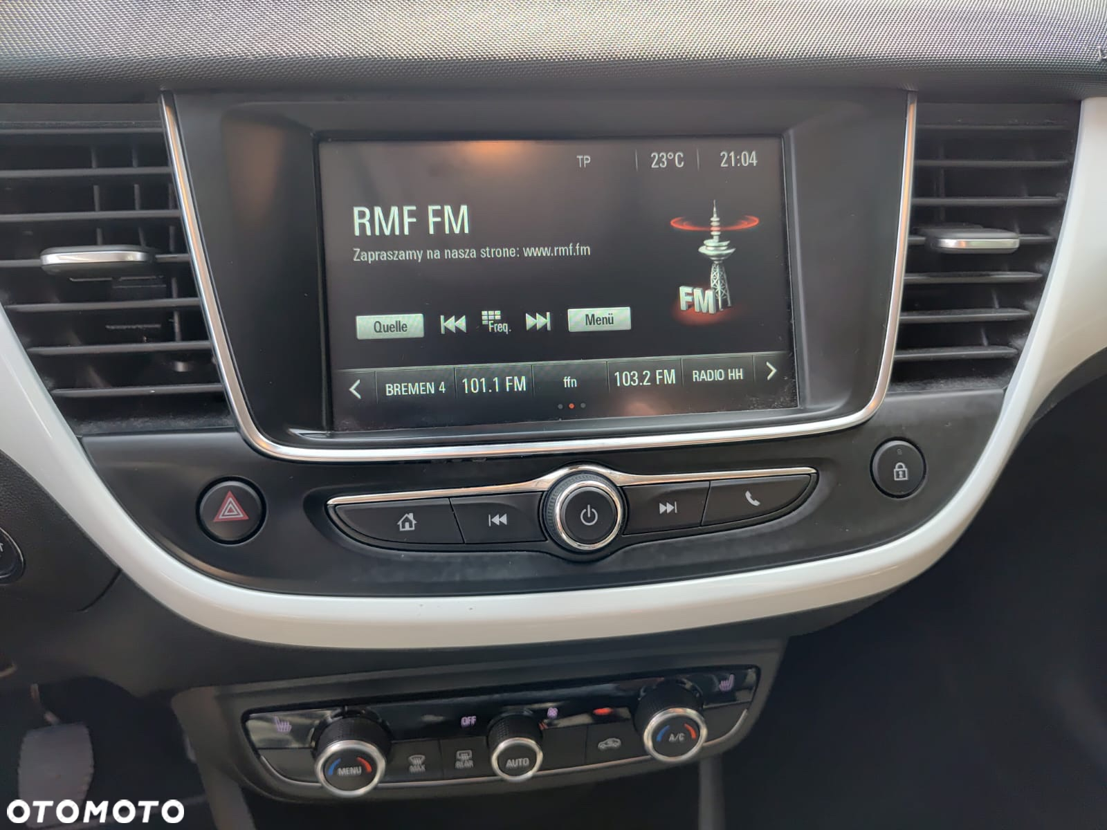 Opel Crossland X - 16
