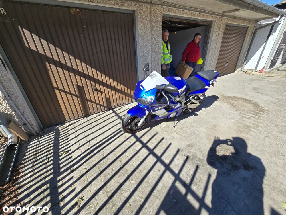 Yamaha R6 - 5