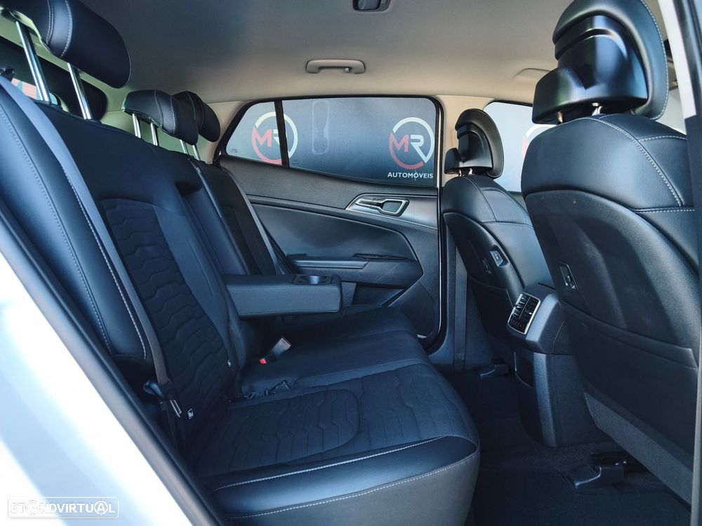 Kia Sportage 1.6 T-GDi PHEV Tech — fotografia 38