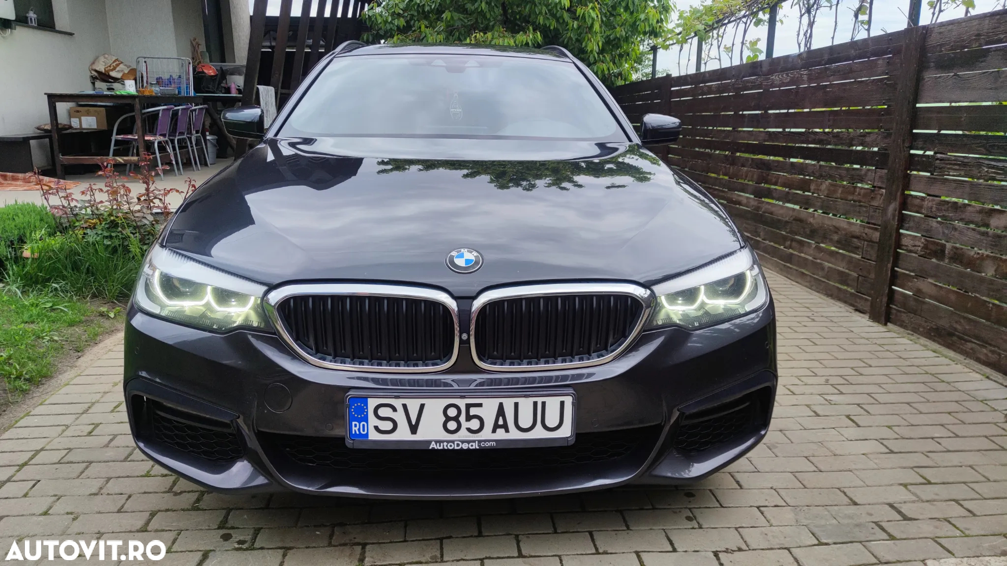 BMW Seria 5 520d Touring Aut. M Sport Edition - 2