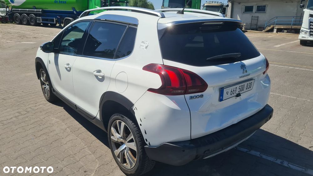 Peugeot 2008 BlueHDi FAP 120 STOP & START Allure - 6