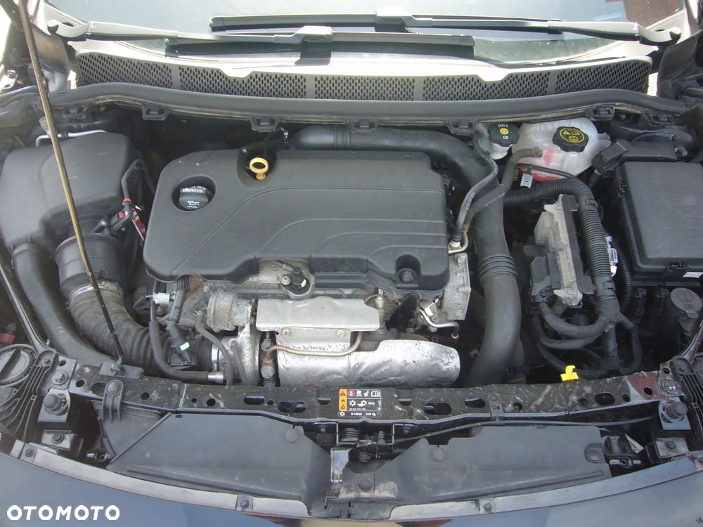 Opel Astra 1.4 T Elite - 21