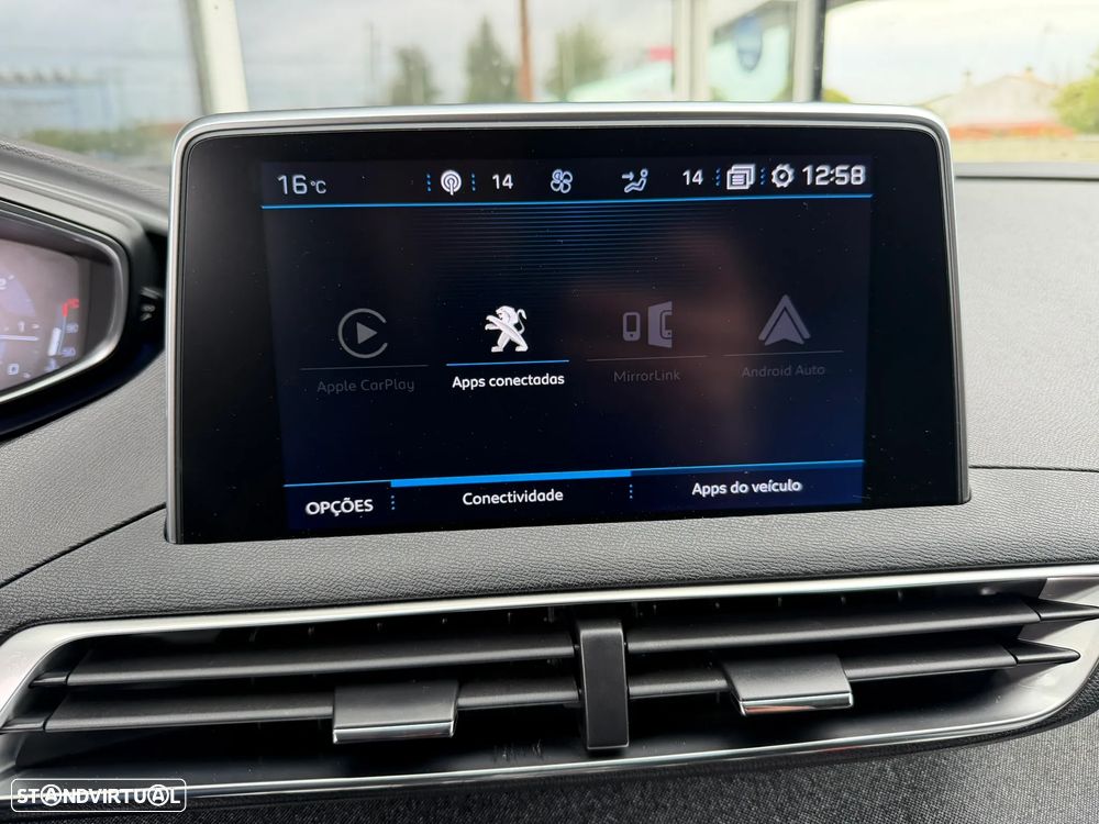 Peugeot 5008 1.5 BlueHDi Allure EAT8 - 29