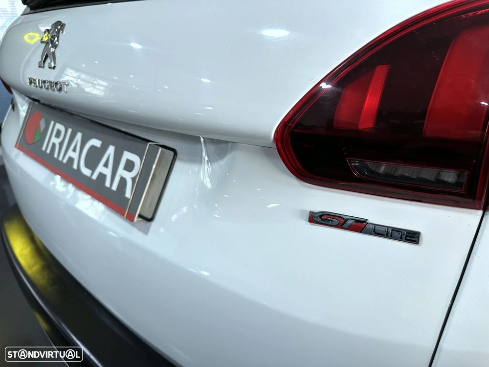 Peugeot 2008 1.2 PureTech GT Line - 11