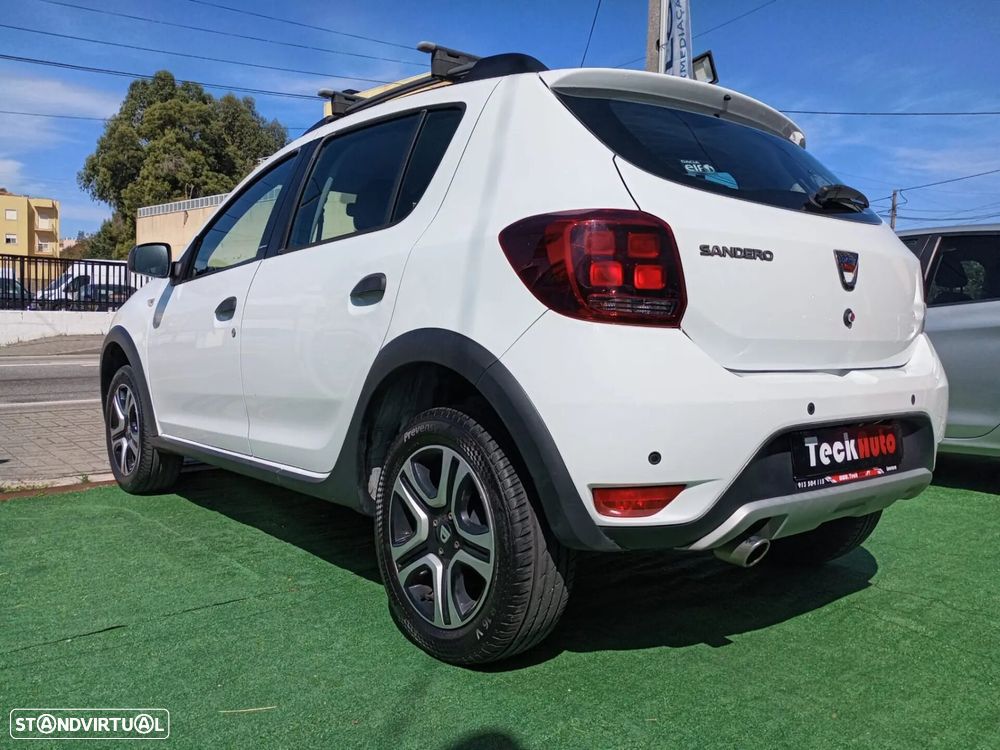Dacia Sandero 0.9 TCe Stepway - 6