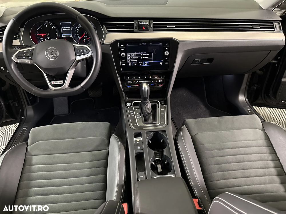 Volkswagen Passat - 10