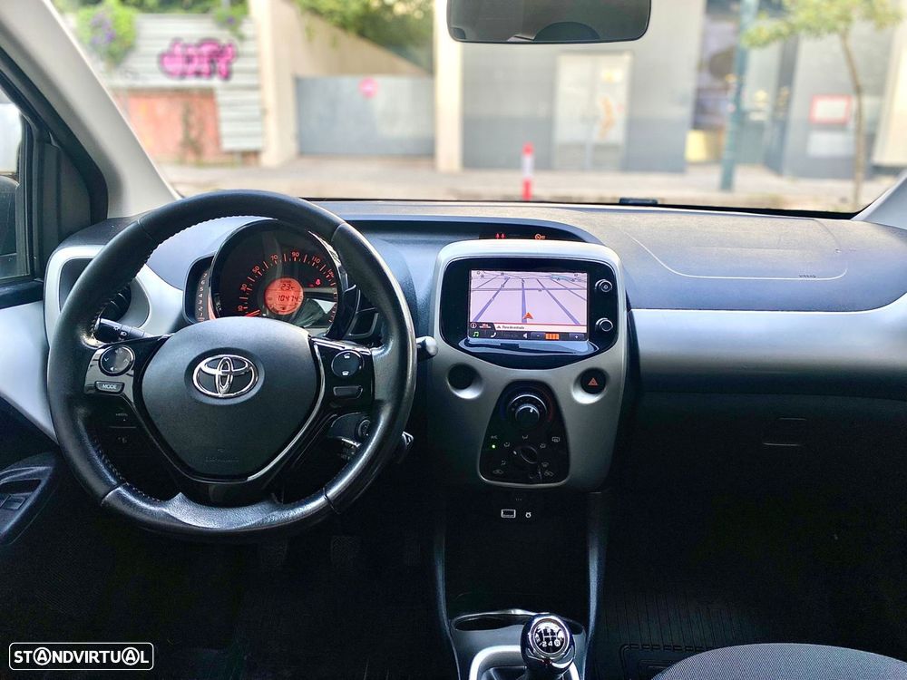 Toyota Aygo 1.0 X-Cite - 18