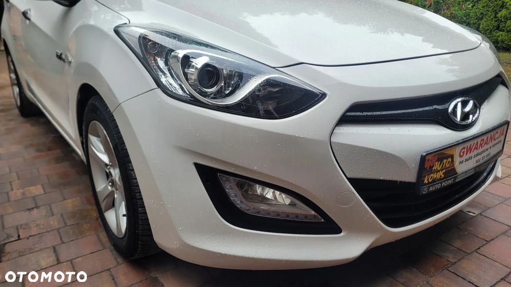 Hyundai i30 i30cw 1.6 CRDi Intro Edition - 14