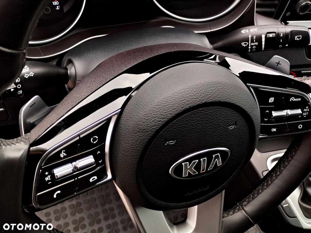 Kia XCeed - 25
