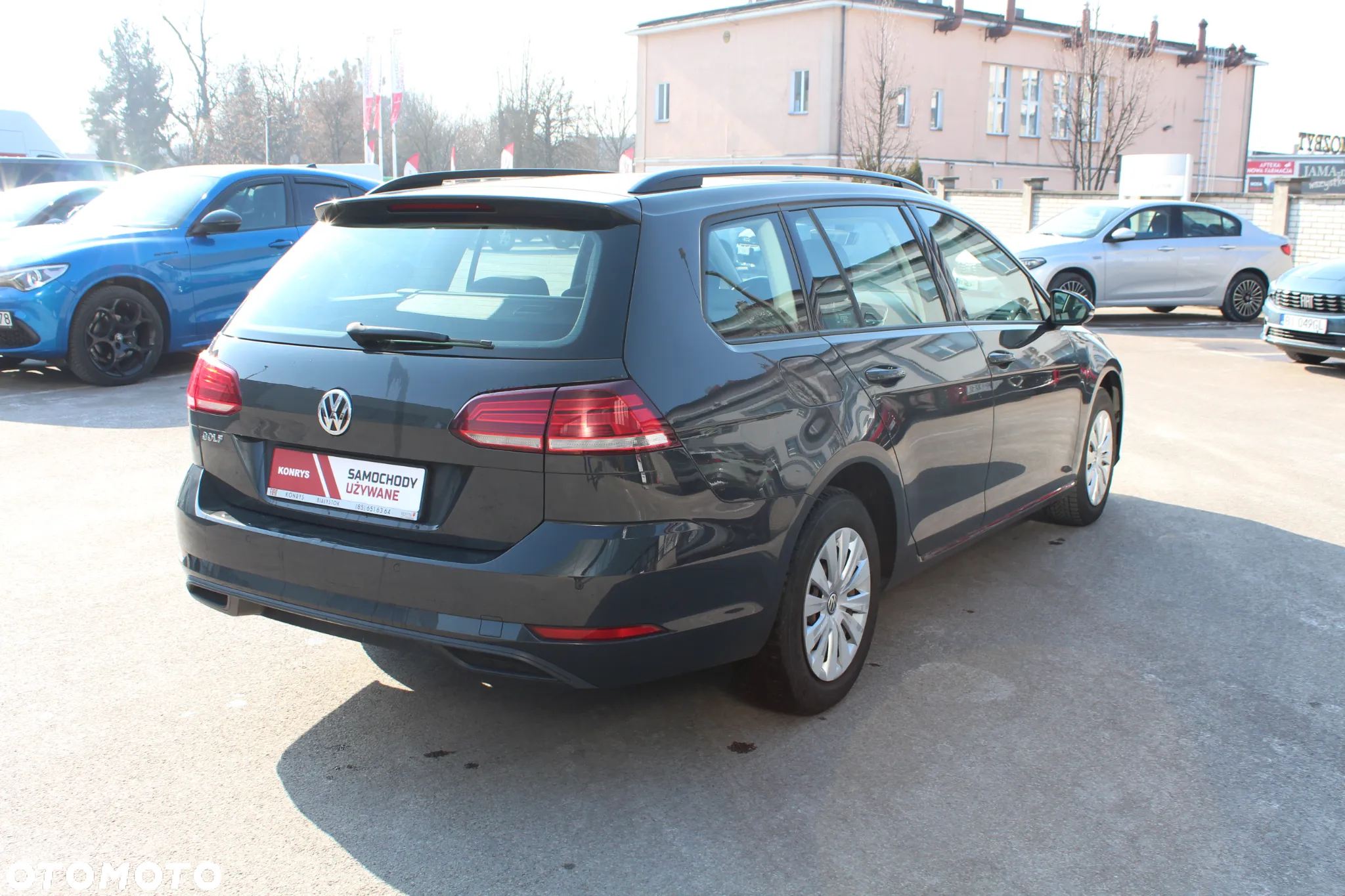 Volkswagen Golf - 11