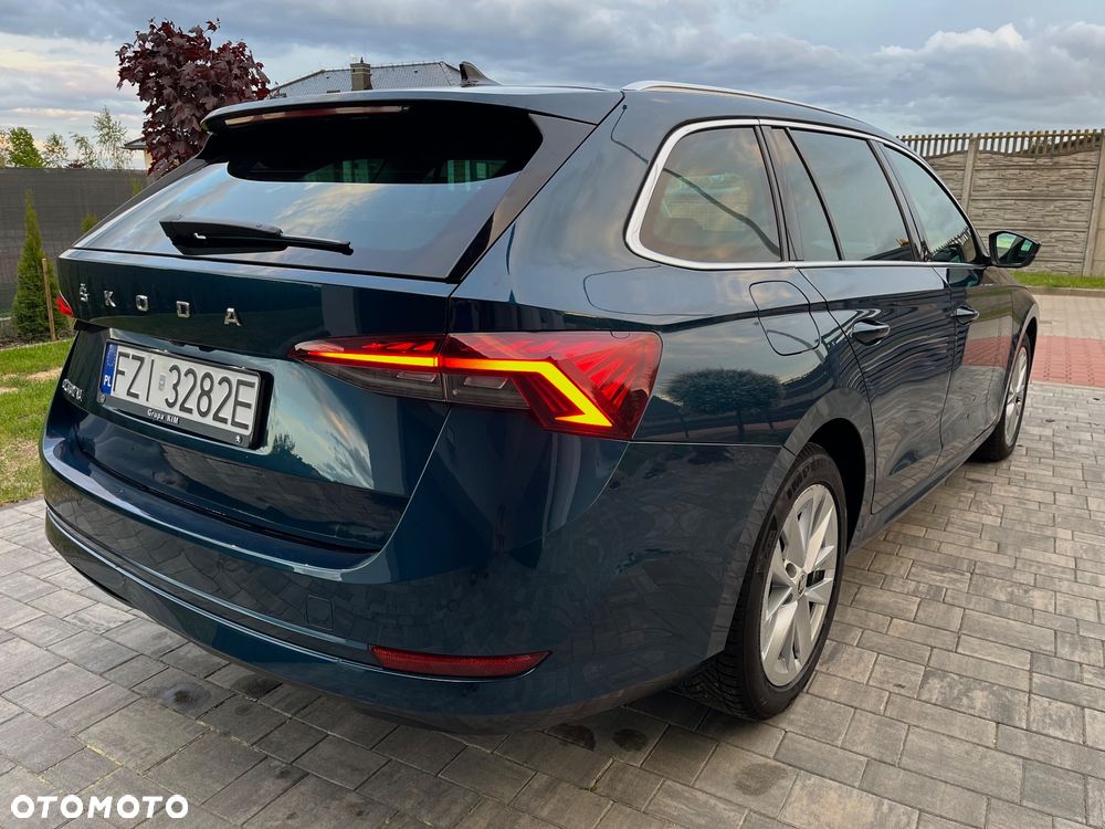 Skoda Octavia 2.0 TDI DSG Exclusive - 5