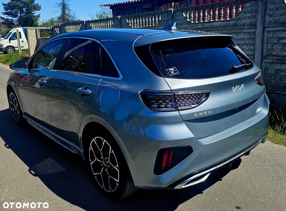 Kia Ceed 1.6 CRDi (48V Mild-Hybrid) DCT7 GT Line - 4