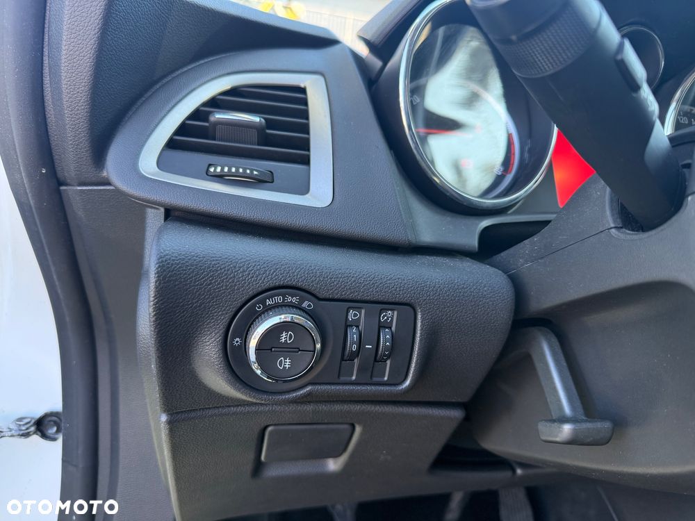 Opel Astra 1.7 CDTI DPF 150 Jahre - 22