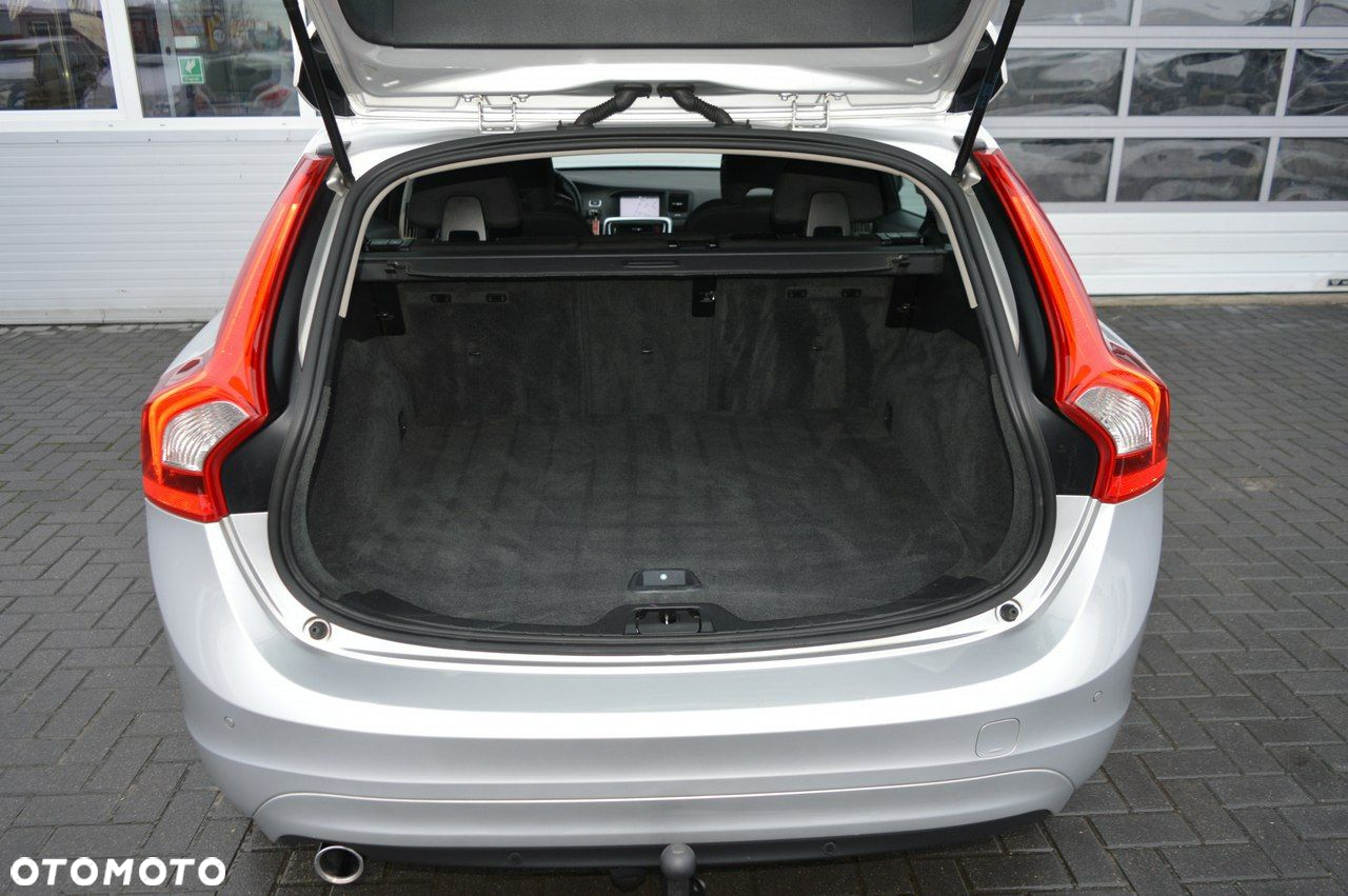 Volvo V60 D2 Kinetic - 34
