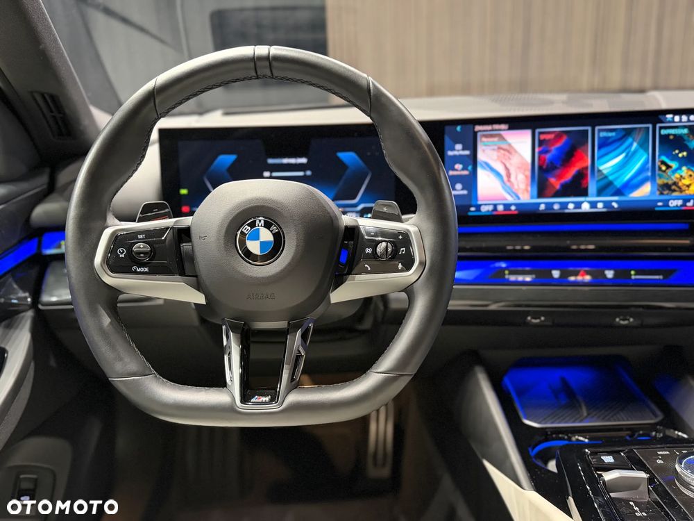 BMW Seria 5 520i M Sport Edition - 9