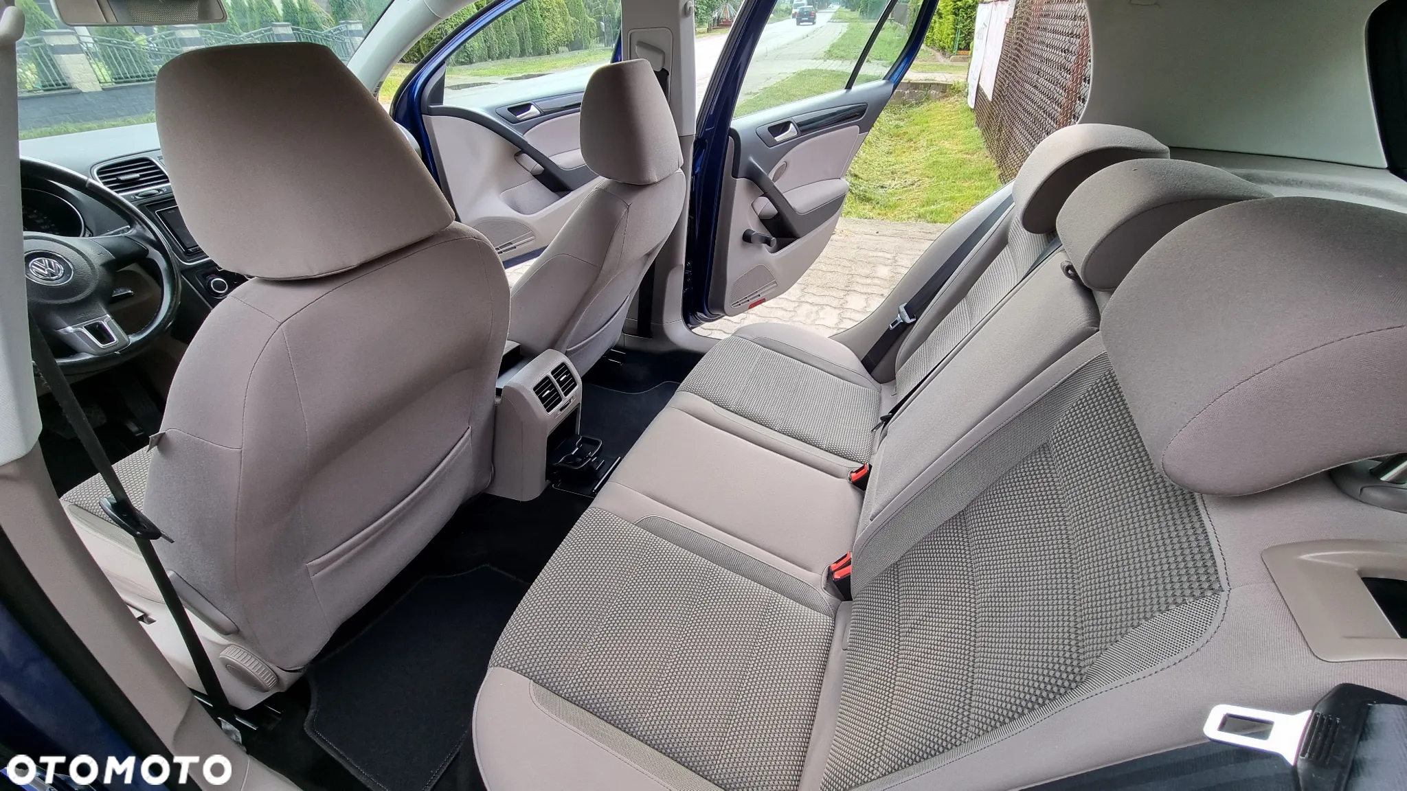 Volkswagen Golf 1.6 DSG Comfortline - 10