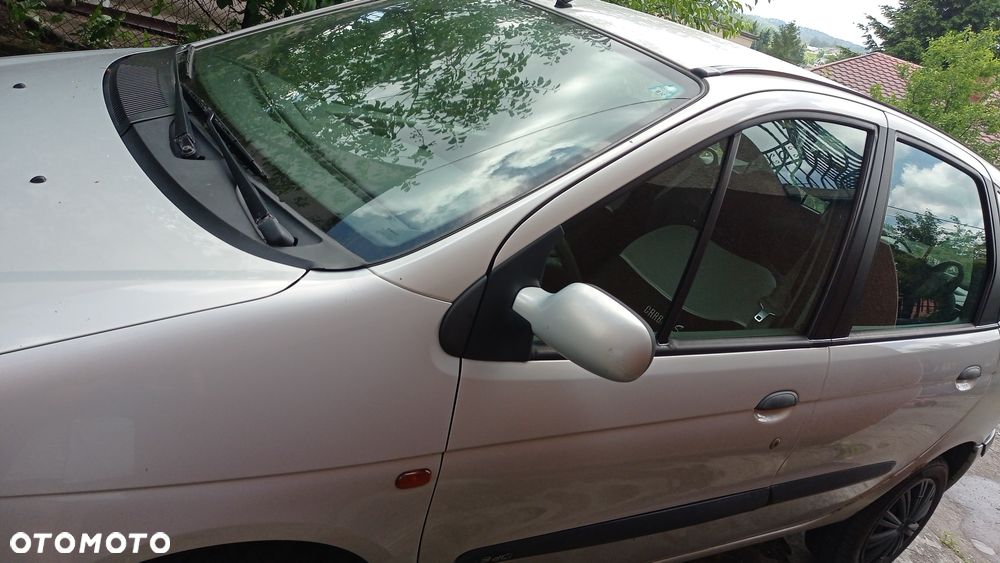 Renault Scenic - 2