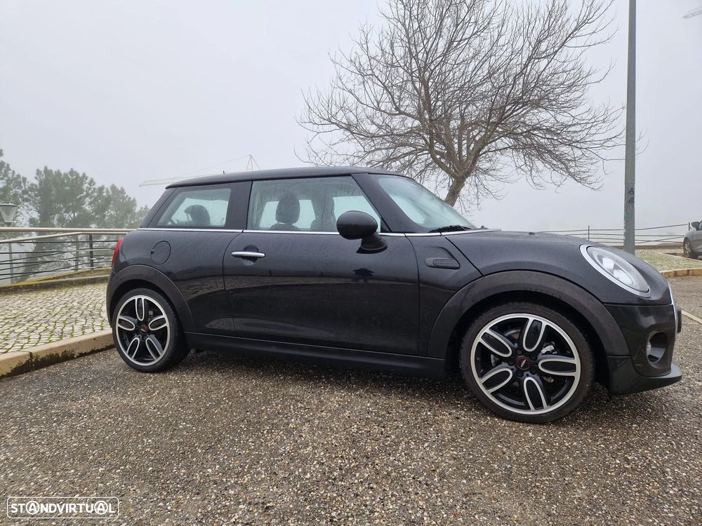 MINI 3 Portas One D - 20