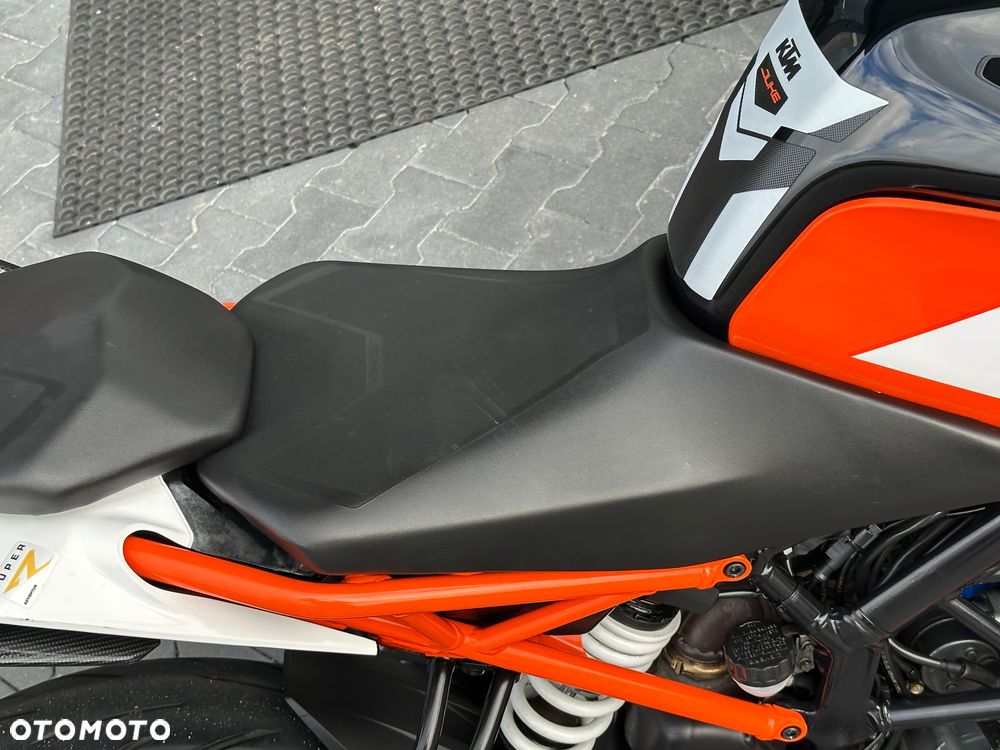 KTM Duke - 12