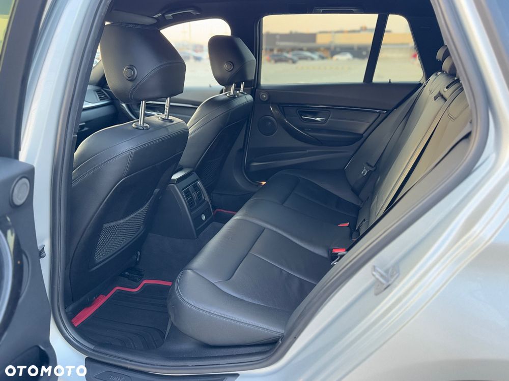 BMW Seria 3 - 25