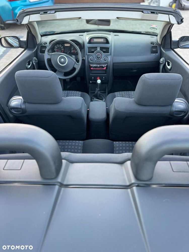 Renault Megane 1.6 Dynamique - 15