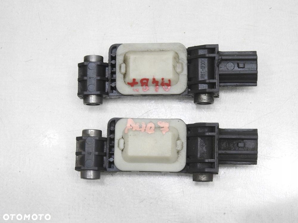SENSOR UDERZENIOWY AUDI A4 B7 - 4
