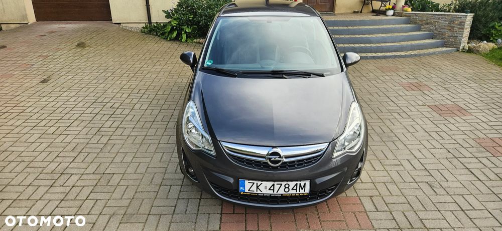 Opel Corsa 1.4 16V 150 Jahre - 13