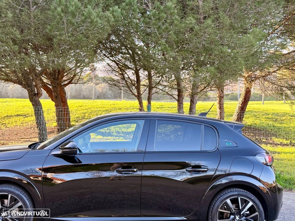 Peugeot e-208 50 kWh GT - 19