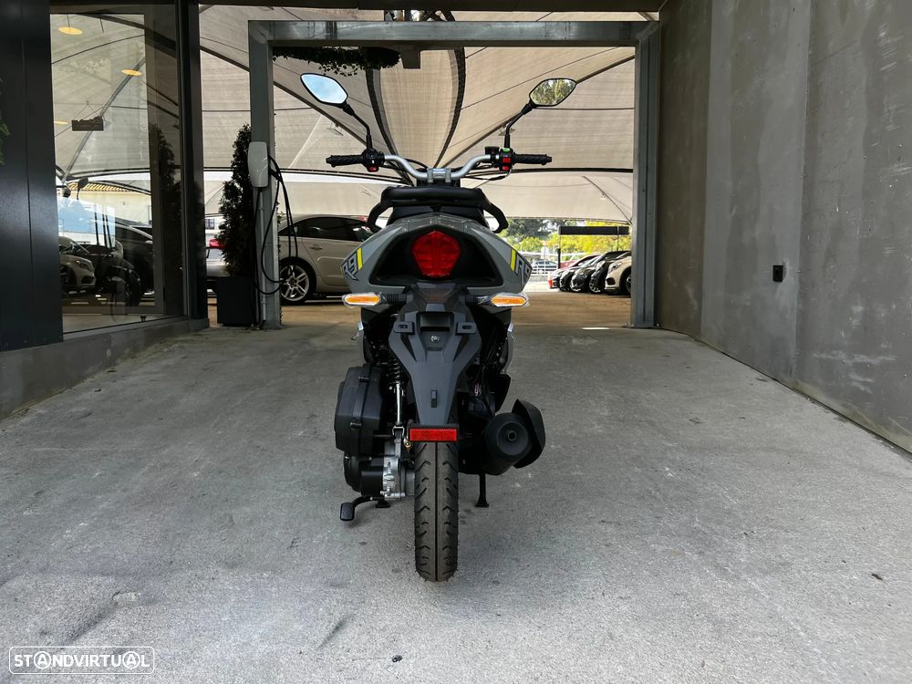 Znen R9 - 8