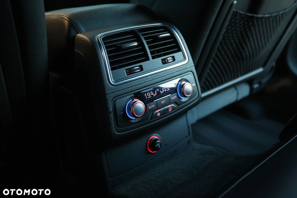 Audi A6 Avant 2.0 TDI Ultra DPF S tronic - 20