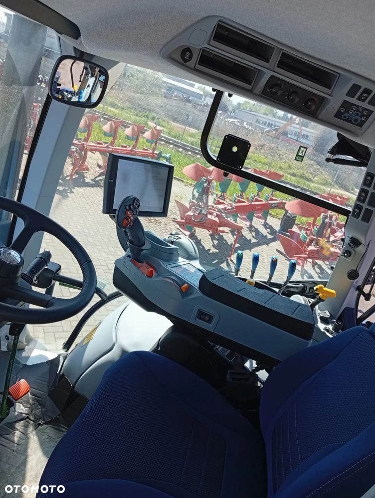 New Holland T6.180 Dynamic Command - 5