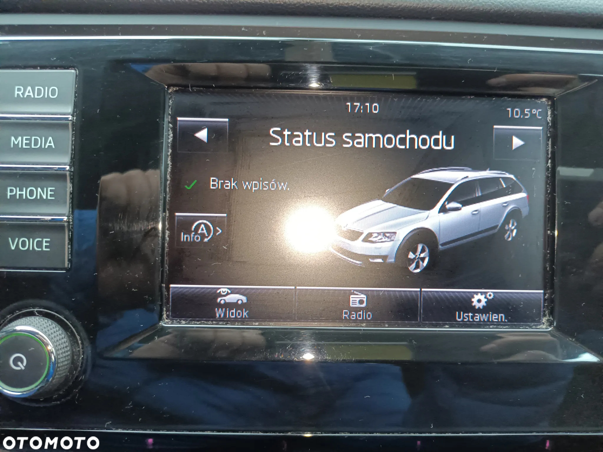Skoda Octavia Combi 2.0 TDI 4x4 DSG Scout - 17