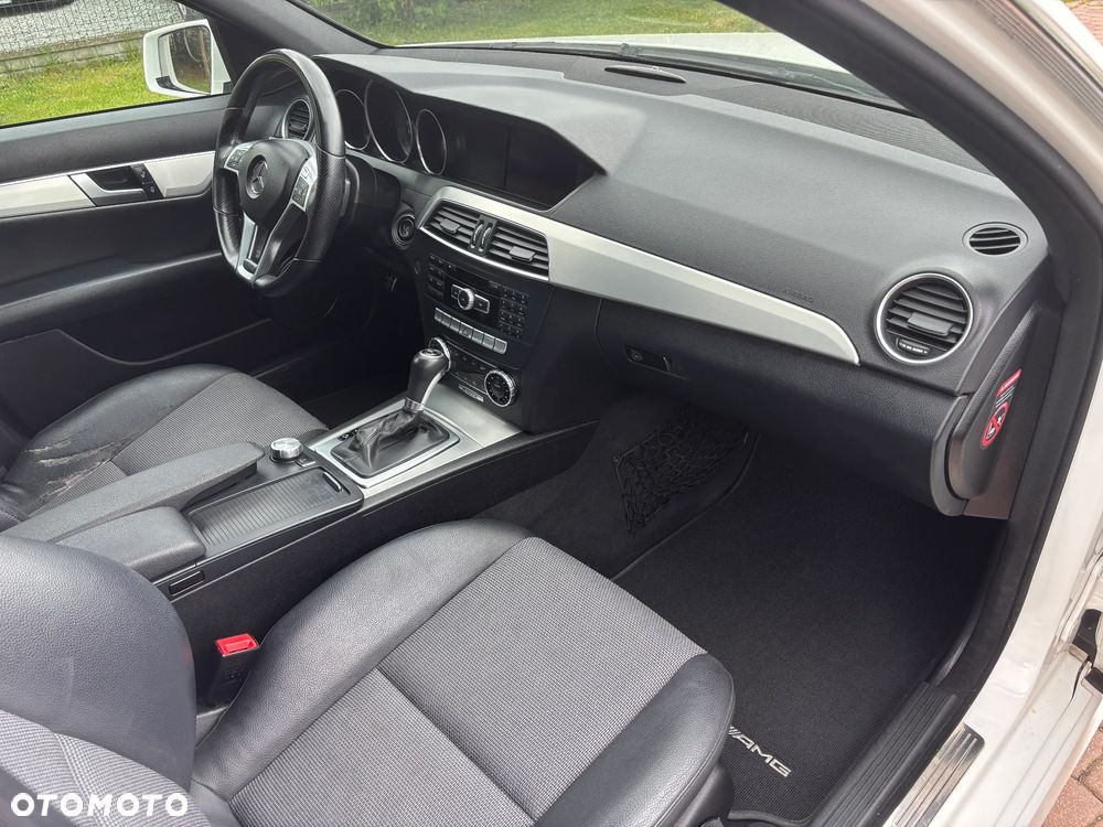 Mercedes-Benz Klasa C 250 CDI DPF Automatik BlueEFFICIENCY Avantgarde - 25