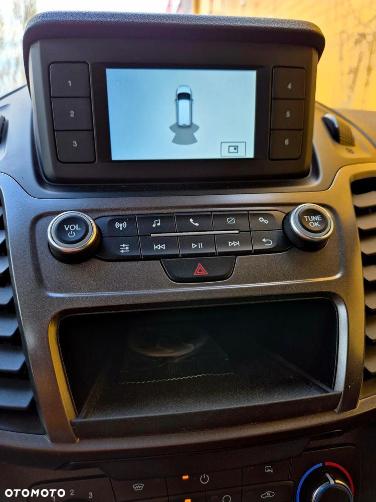 Ford connect - 22