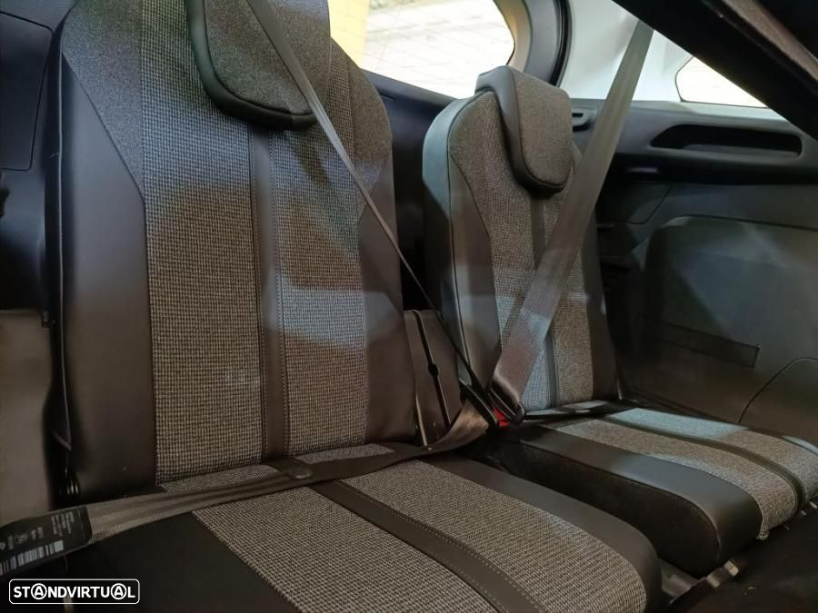 Peugeot 5008 1.5 BlueHDi Allure EAT8 - 13