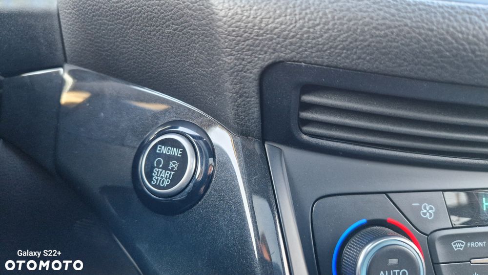 Ford Kuga 1.5 EcoBoost 2x4 ST-Line - 17