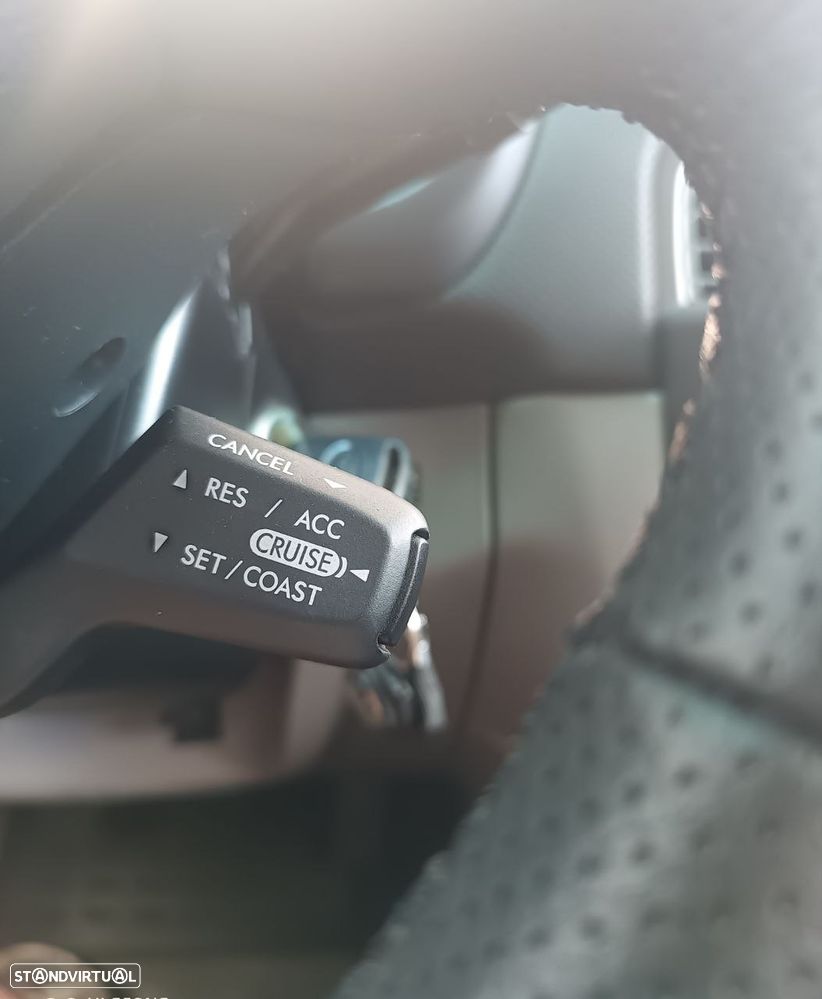 Subaru Forester 2.0 T XT - 23