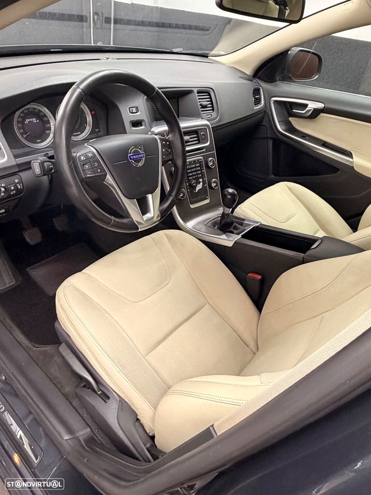 Volvo S60 2.0 D3 Summum Start/Stop - 28