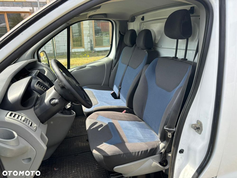 Renault Trafic - 10