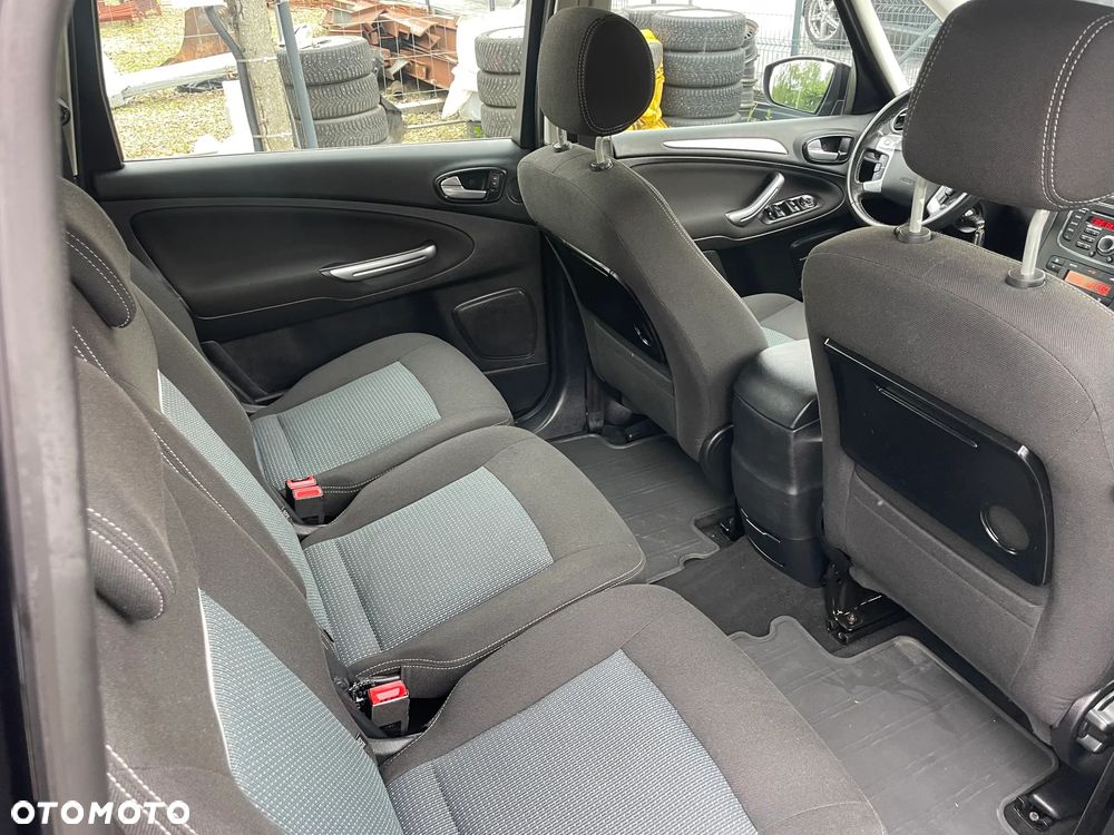 Ford Galaxy 2.0 Business Edition - 23