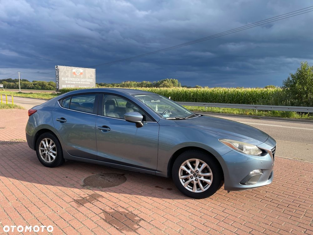 Mazda 3 - 4