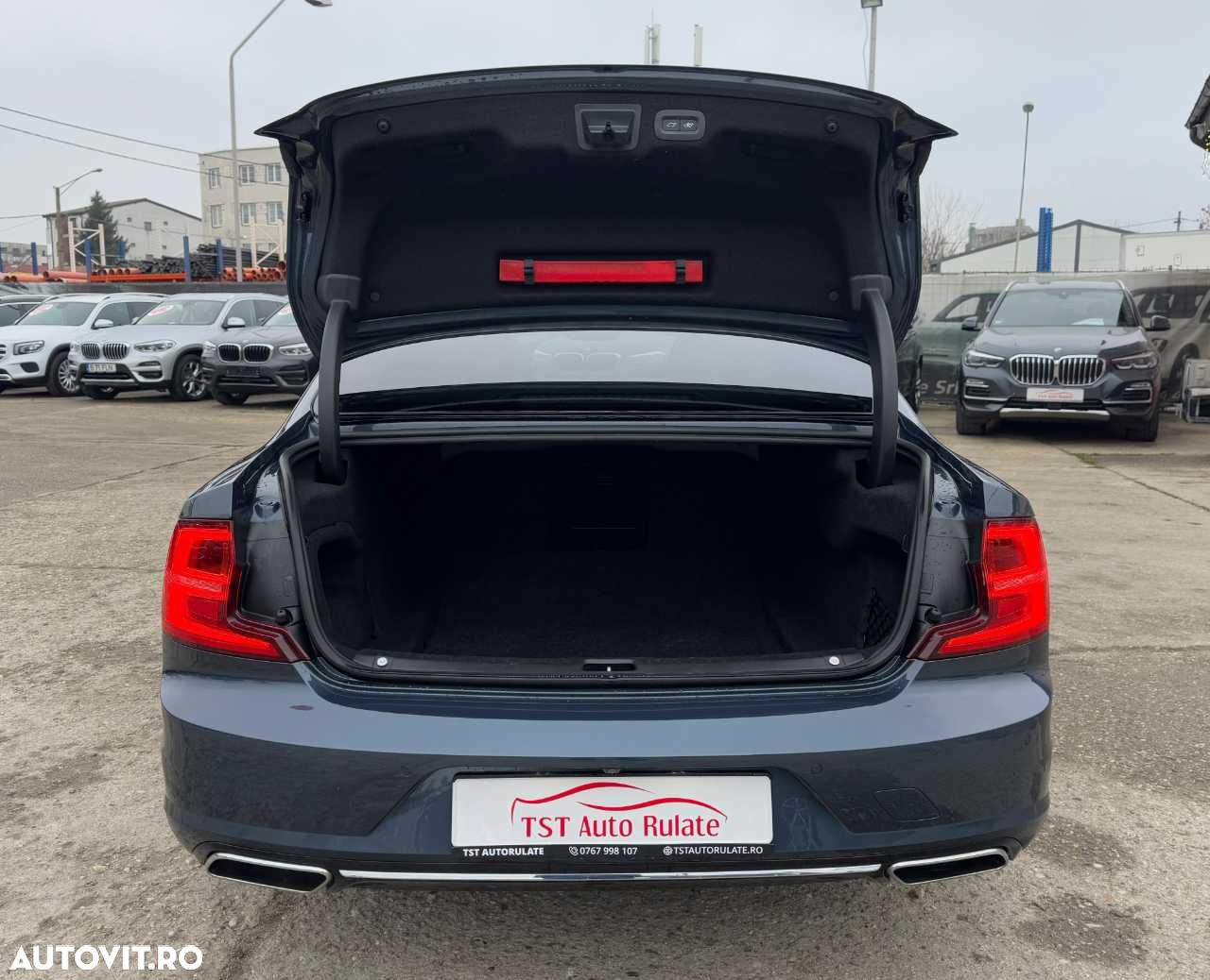 Volvo S90 D4 Inscription - 13