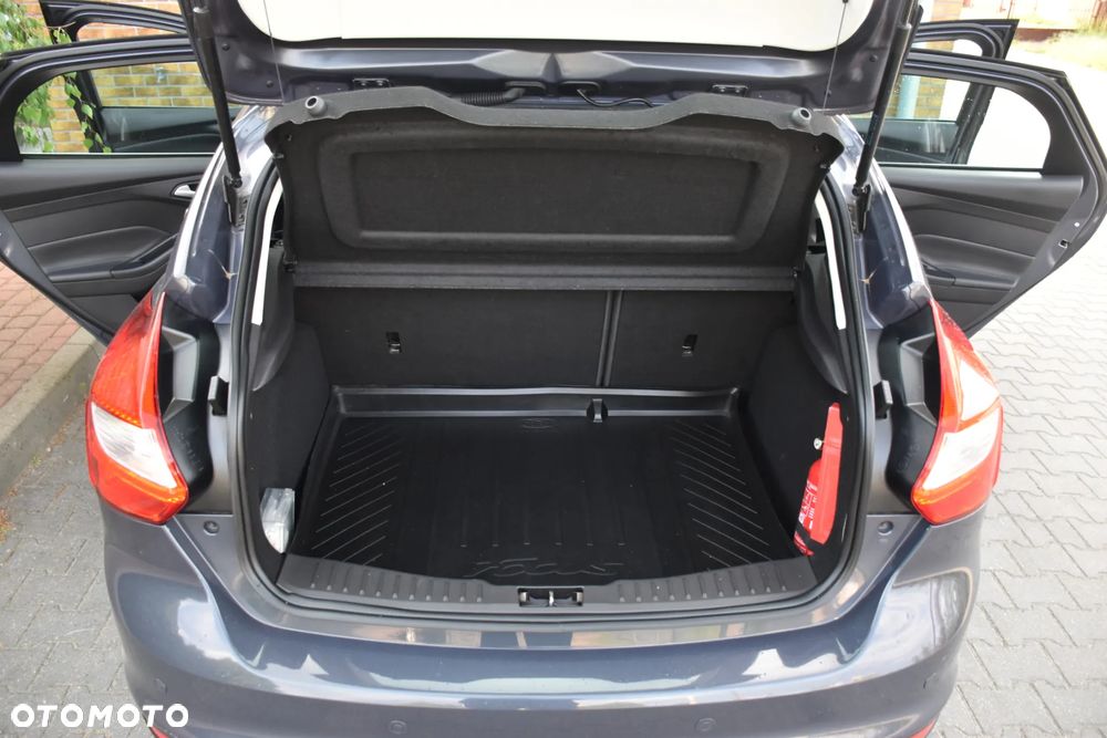 Ford Focus 1.6 TDCi DPF Titanium - 16