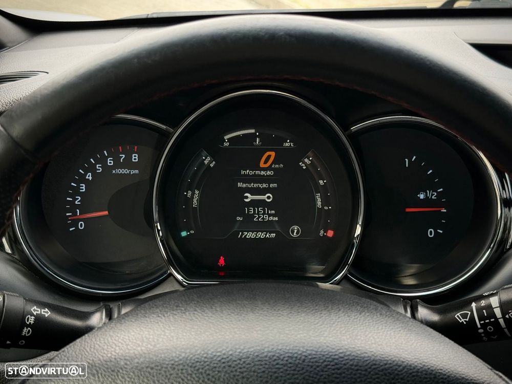 Kia Ceed S Coupé 1.6 T-GDi GT - 11