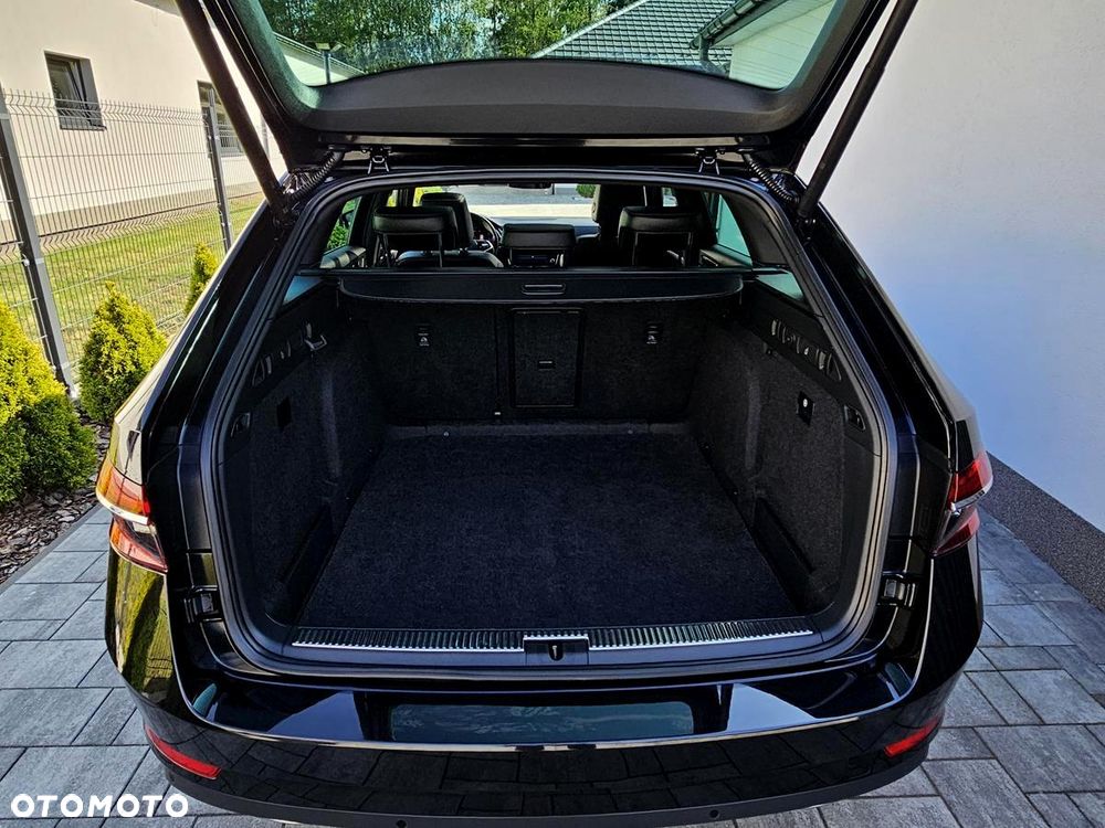 Skoda Superb 2.0 TDI DSG L&K - 22