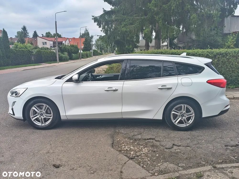 Ford Focus 1.5 EcoBlue Start-Stopp-System COOL&CONNECT - 4